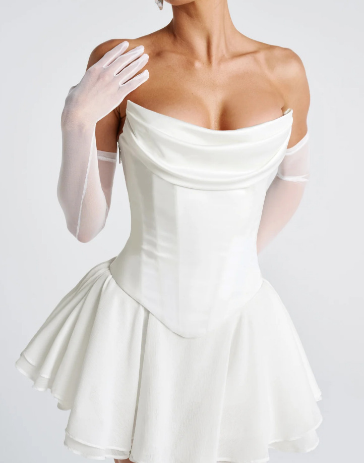 Buy Women's Clothing Online | Buy Trending Dresses for Women Buy Women's Clothing Online | Buy Trending Dresses for Women