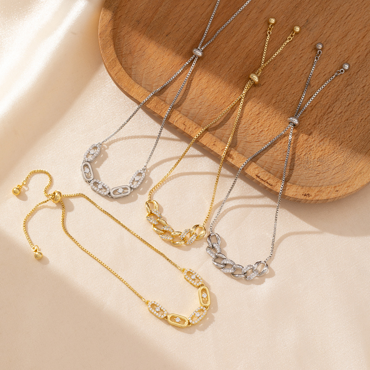 Fashionable, Versatile Bracelet For Women - Jewelry & Watches