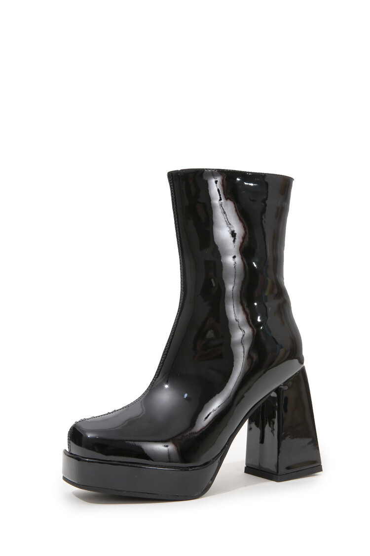 Buy Women's Clothing Online | Buy Trending Dresses for Women