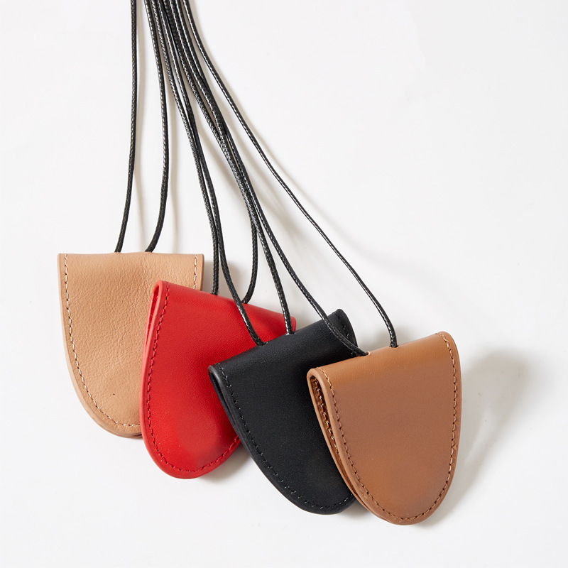 First-layer Cowhide Neck-hanging Magnetic Outdoor