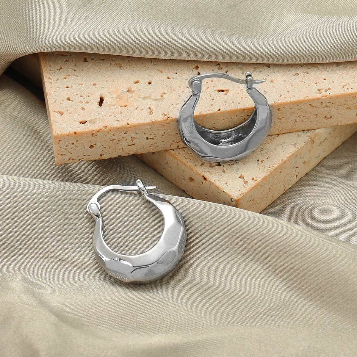 Women's Fashion Vintage Copper Earrings