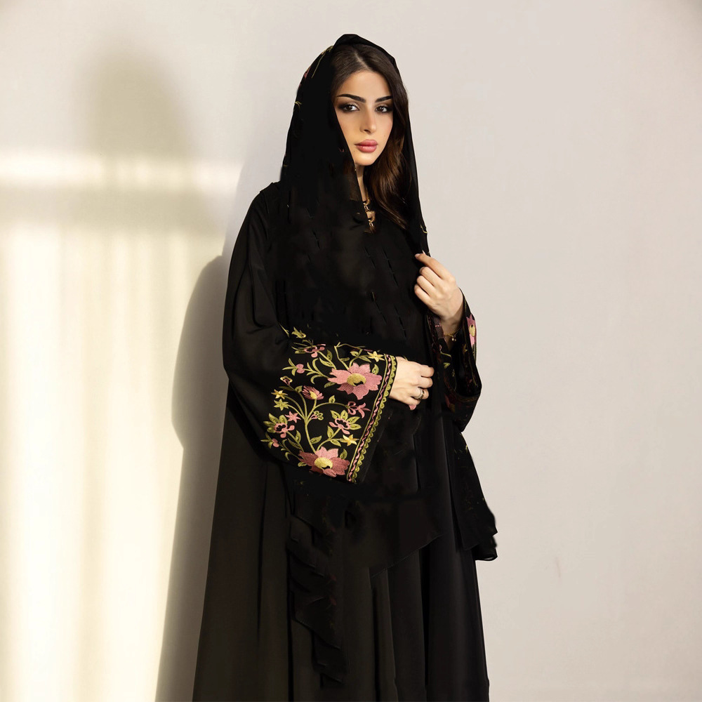 Middle East Dubai Women's Embroidery Embroidery Robe Fashion Outerwear