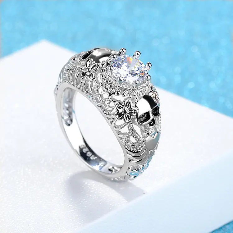Fashionable Punk Skull Ring