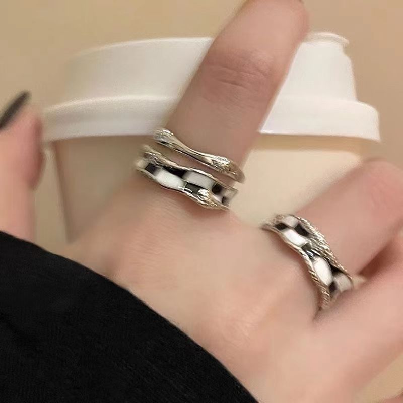 Retro, Edgy Checkerboard Glaze Open Ring For Women New Design Finger Ring Thats Lightweight