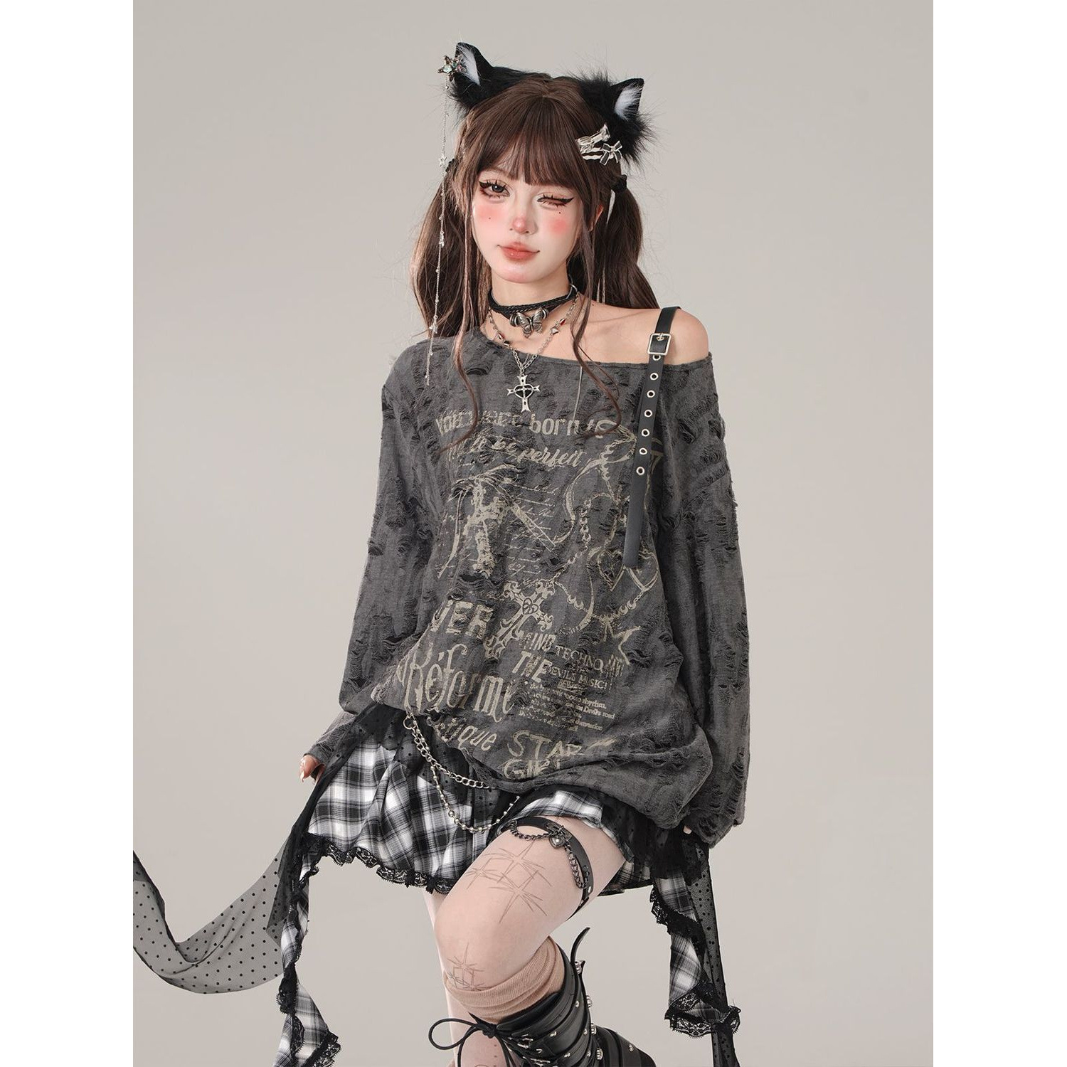 Waste Soil Wind Ripped Off-the-shoulder Long Sleeve