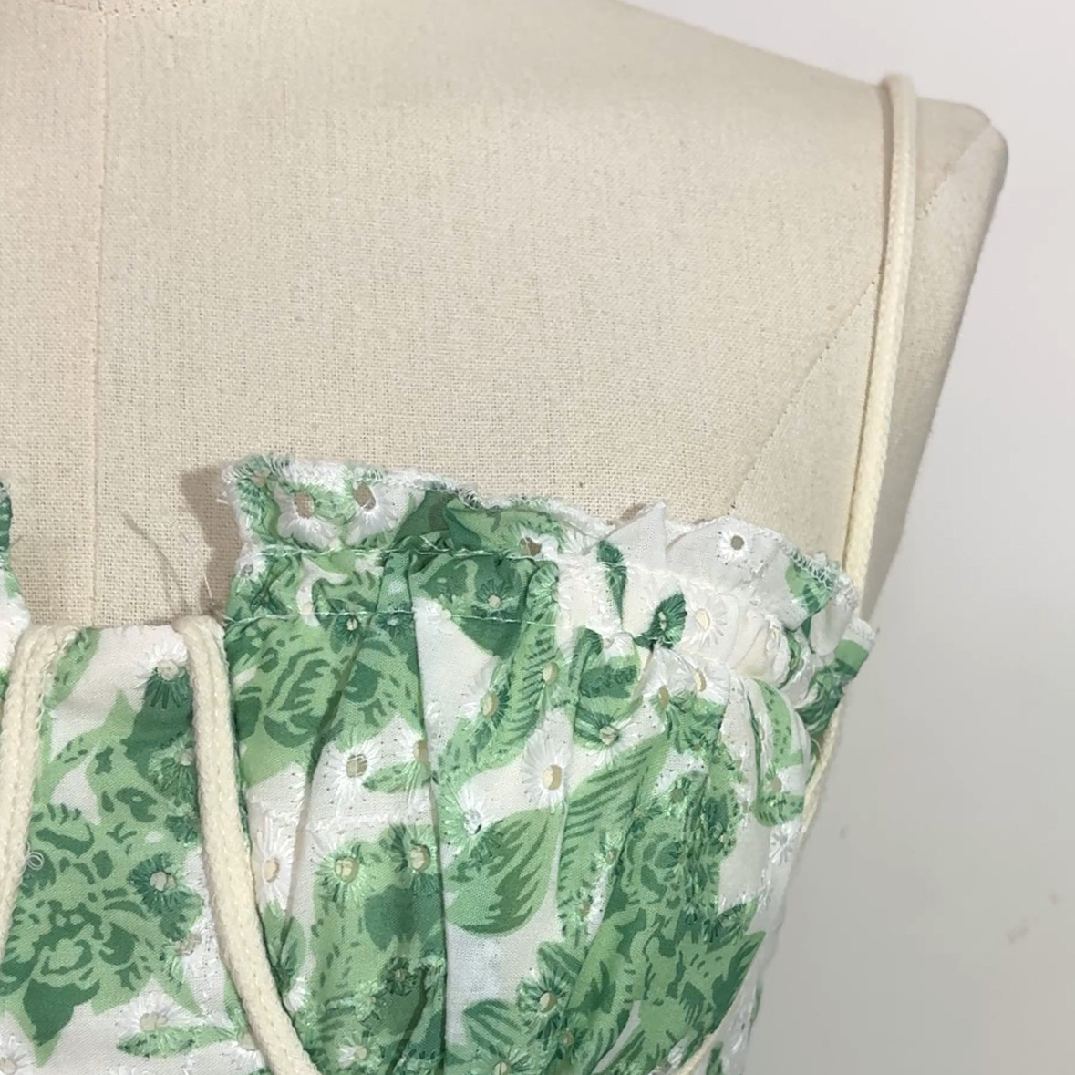 https://cf.cjdropshipping.com/quick/product/8eec5366-cfa6-4e39-b028-14a3ae395e1f.jpg