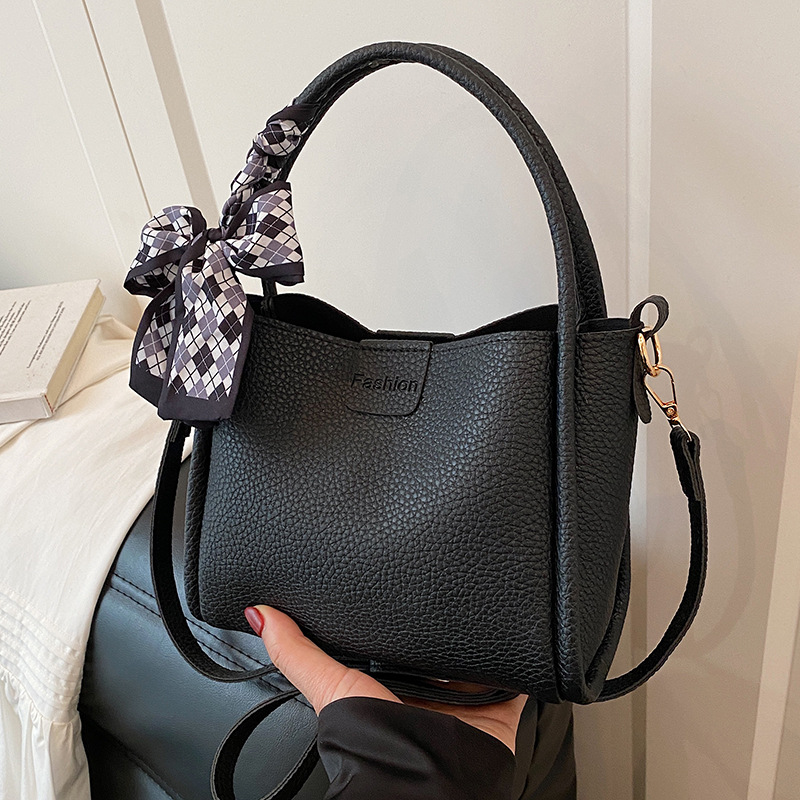 Womens Niche Bucket Bag For Spring And Summer