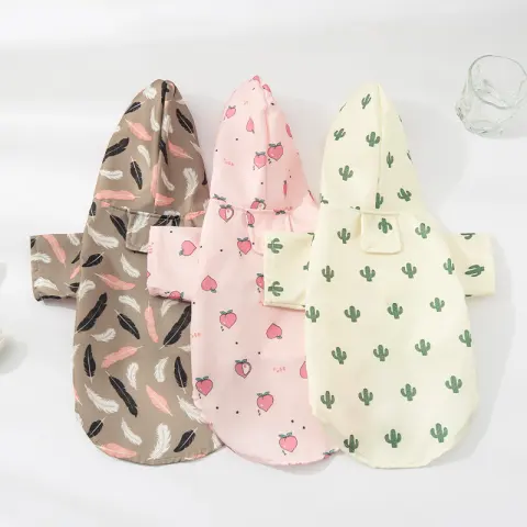 Waterproof Raincoat for Pets for Outdoor Use