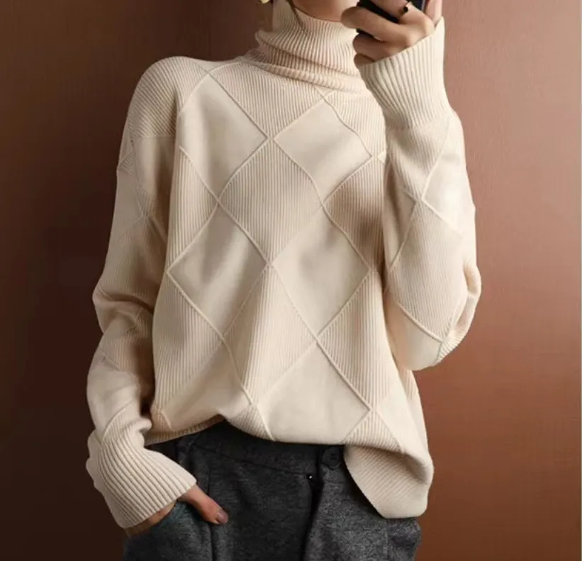 Women's Turtleneck Three-dimensional Rhombus Sweater - Beige