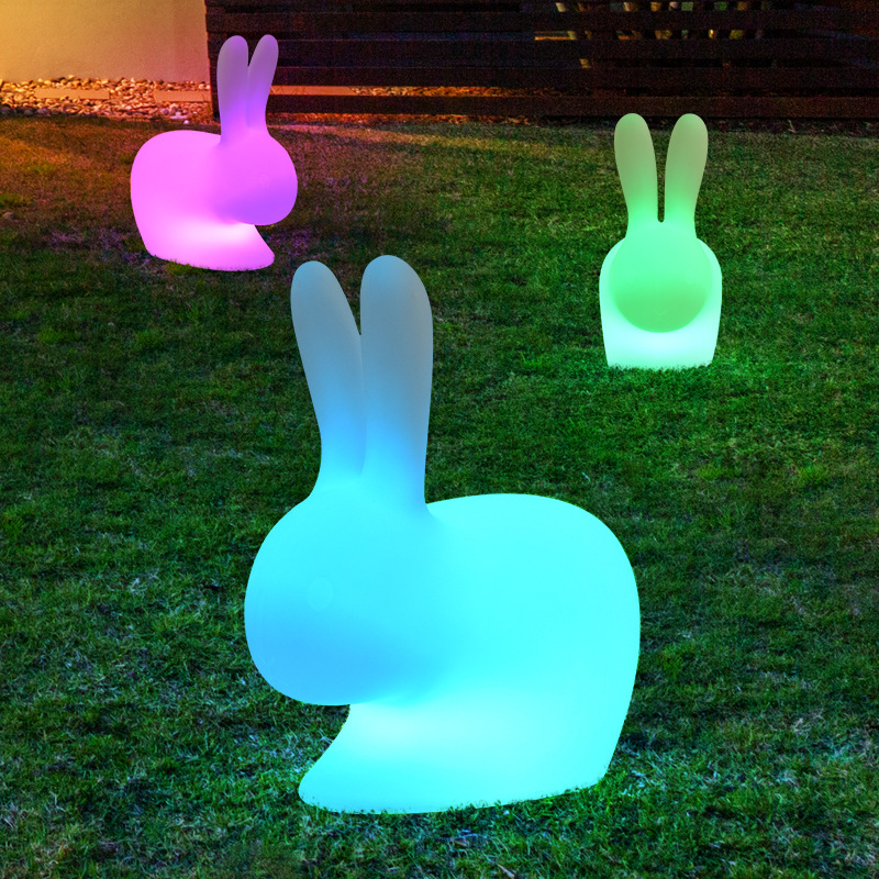 Villa courtyard lighting for the little white rabbit