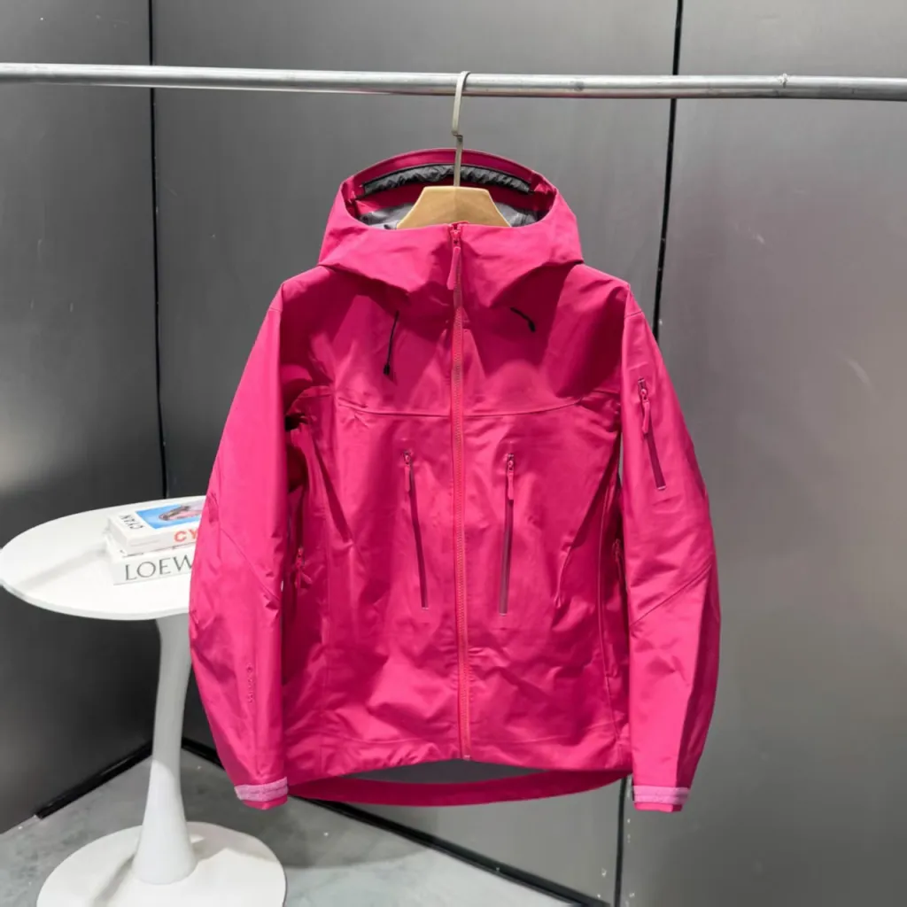 Outdoor Windproof And Waterproof Hardshell Jacket For Sports - Red