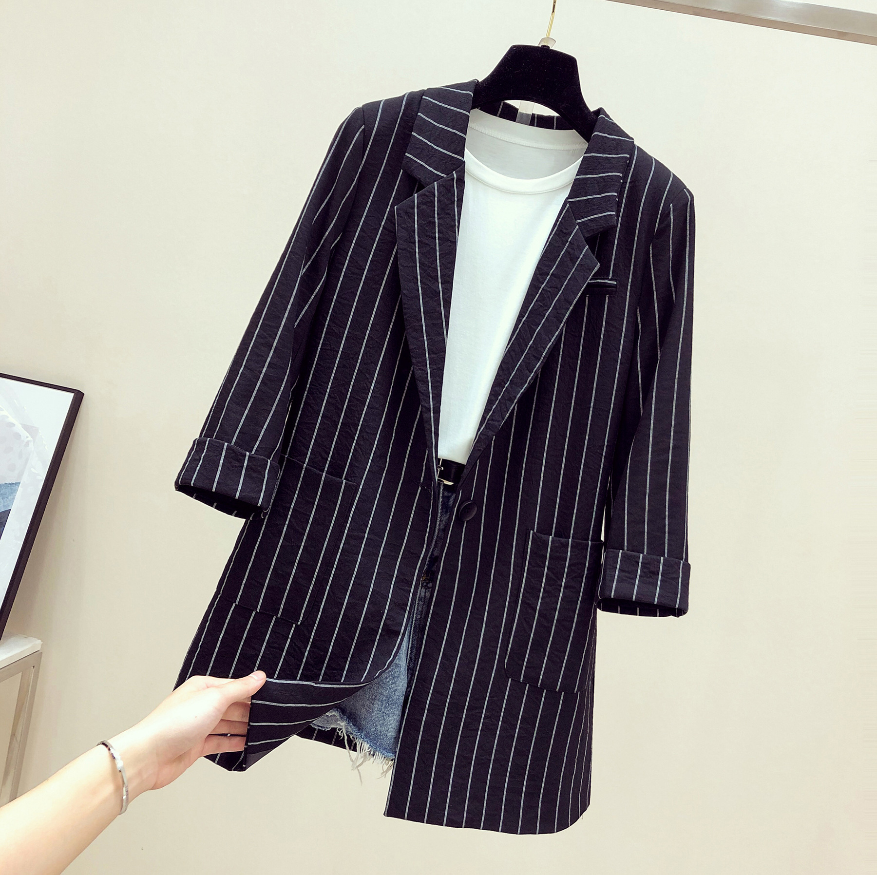 Female Mid-length Thin Leisure Suit