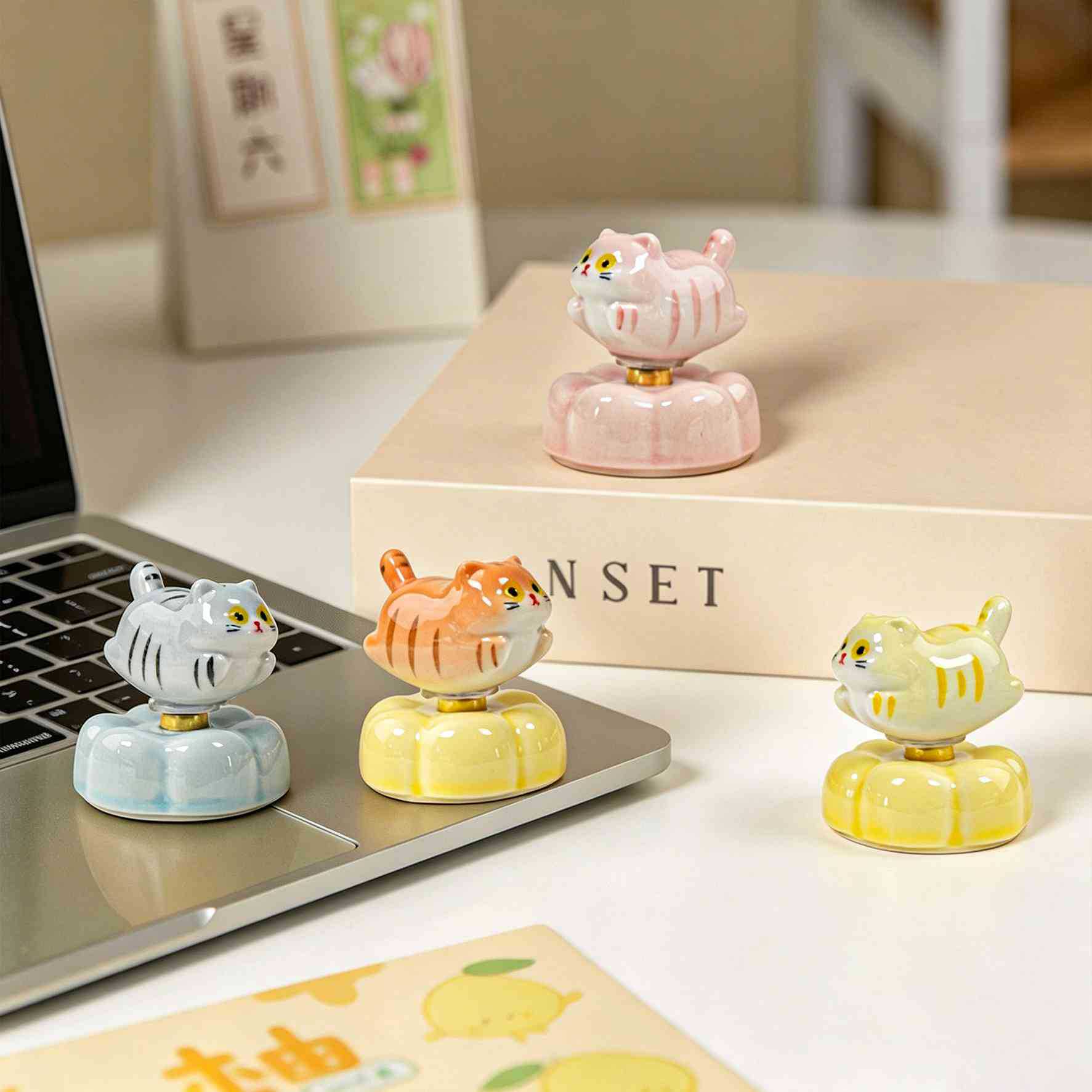 Ceramică rotativă drăguță Tabby Ornament decorativ pisică
