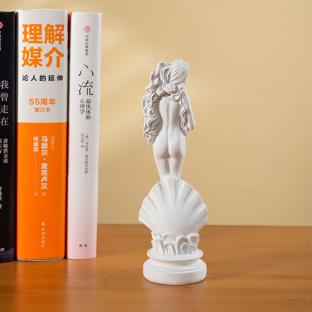 Character Figurine Home Resin Craft Decoration
