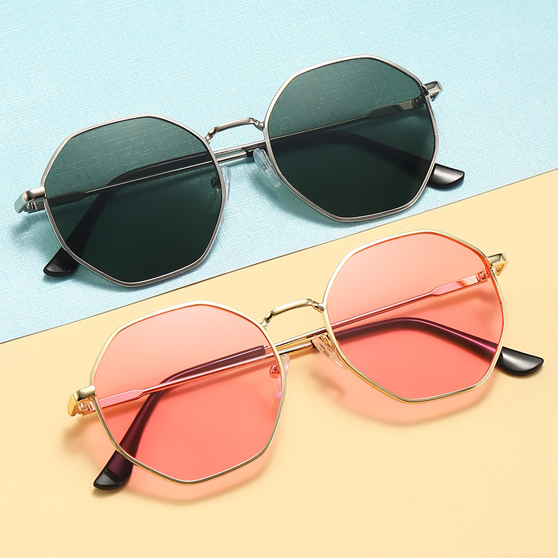 Women’s Fashionable Retro Metal Frame Sunglasses