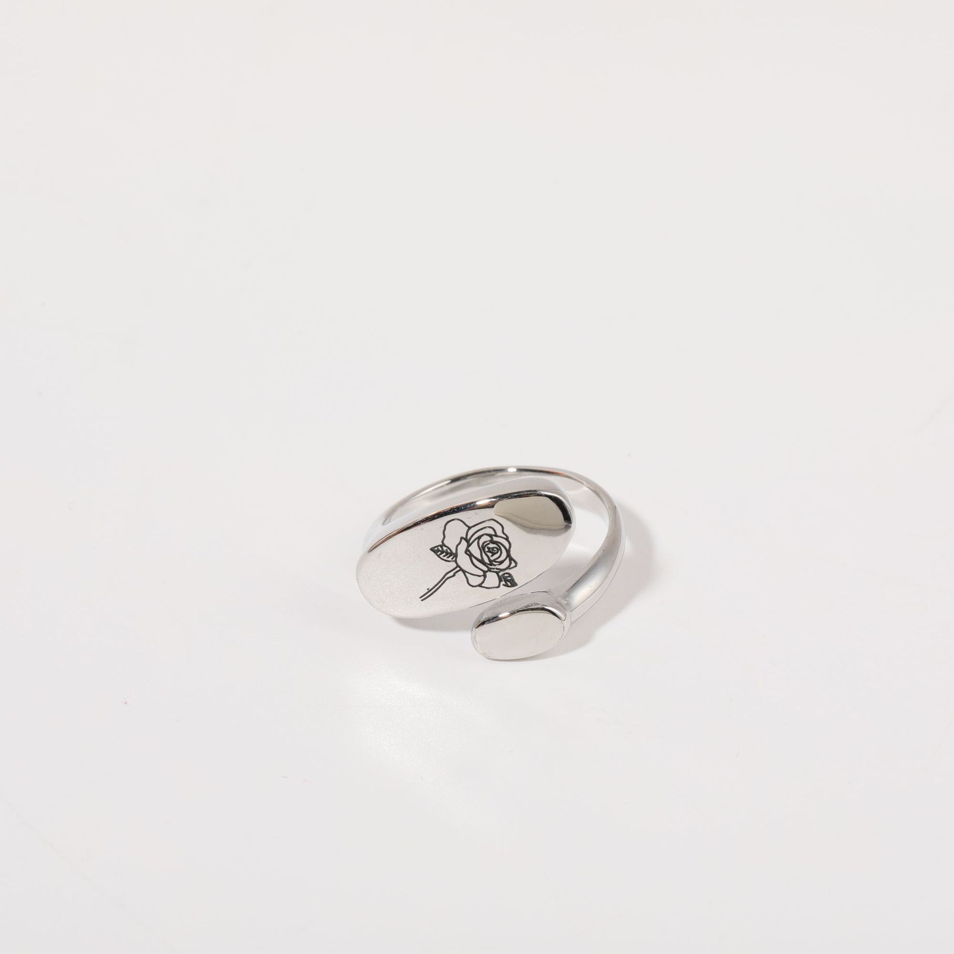 December Birthday Chinese Style Elegant Ring Flower Design
