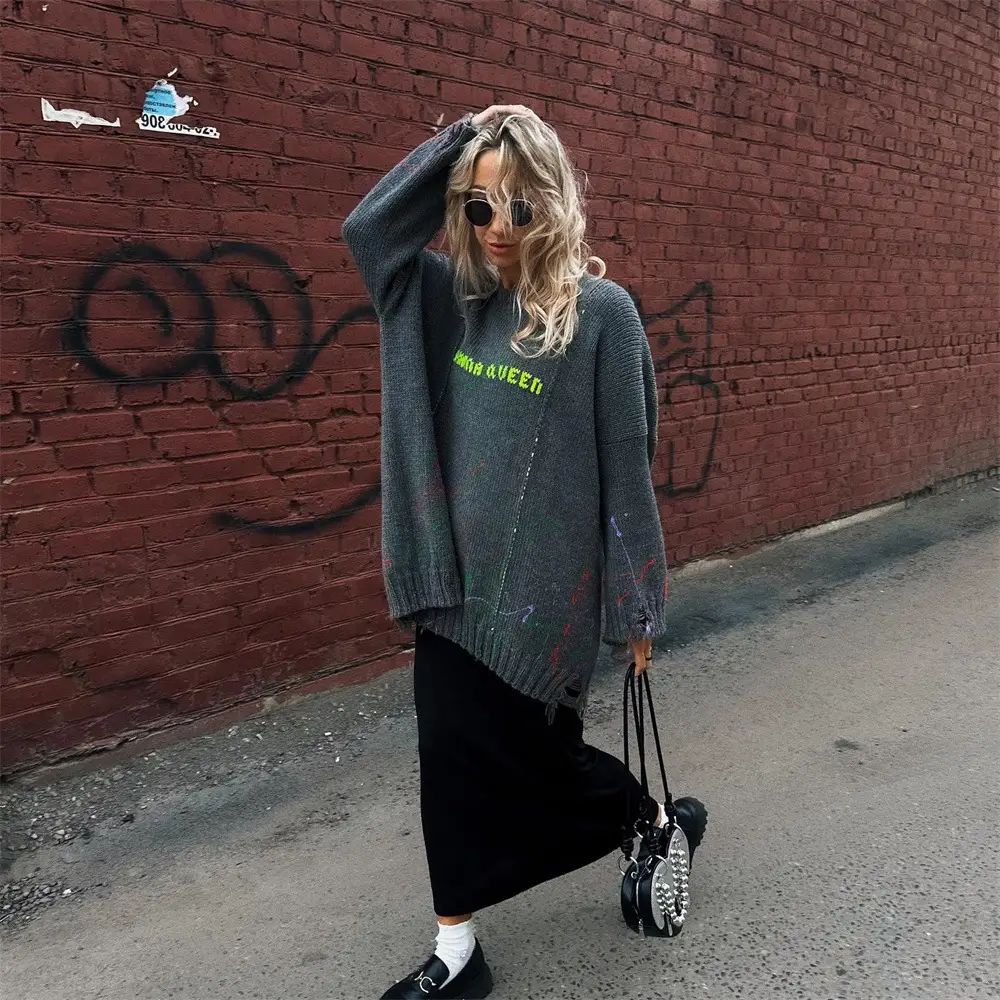 Women's Round Neck Knitted Autumn And Winter Letter Embroidery Contrast Color Design Sweater