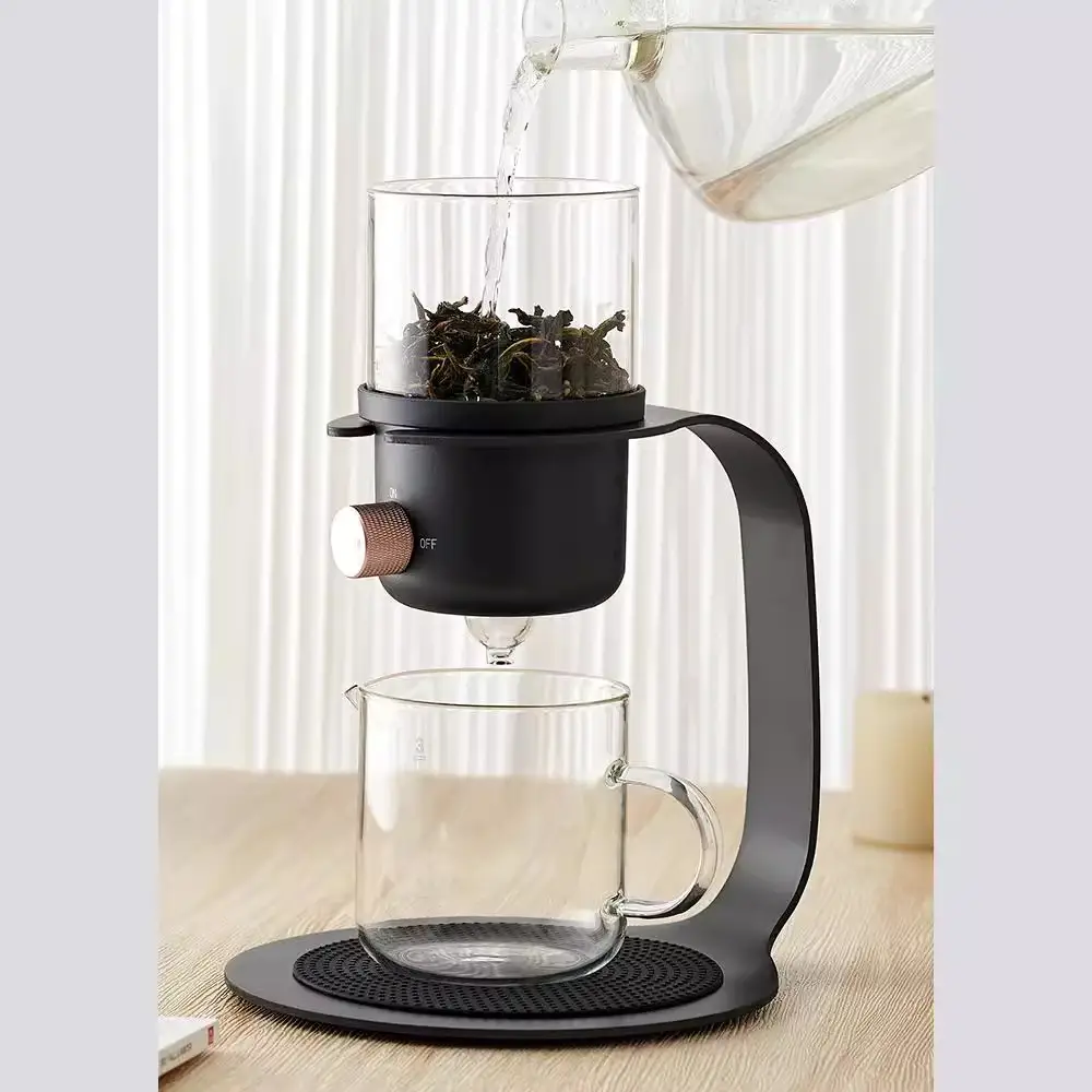 Chinese Style Teapot Now Dripping Freshly Ground Coffee Pot