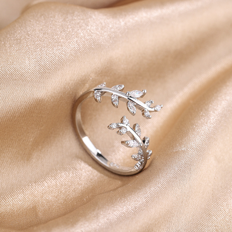 Fashion Refined Rhinestone Leaves Twigs Ring
