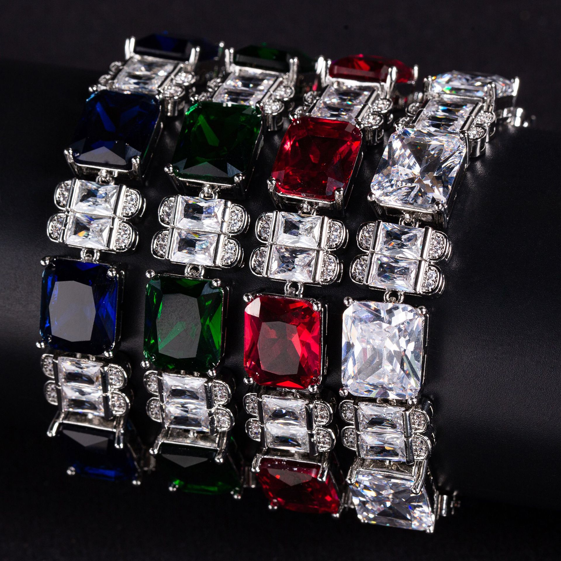 https://cf.cjdropshipping.com/quick/product/90e10581-4ea8-4aaa-a2f9-bf022270d789.jpg