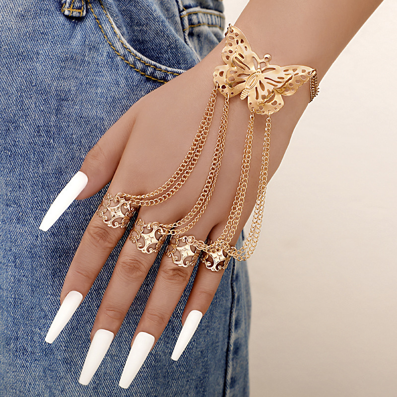 Personality Wear Hollow Butterfly Finger Chain Ring