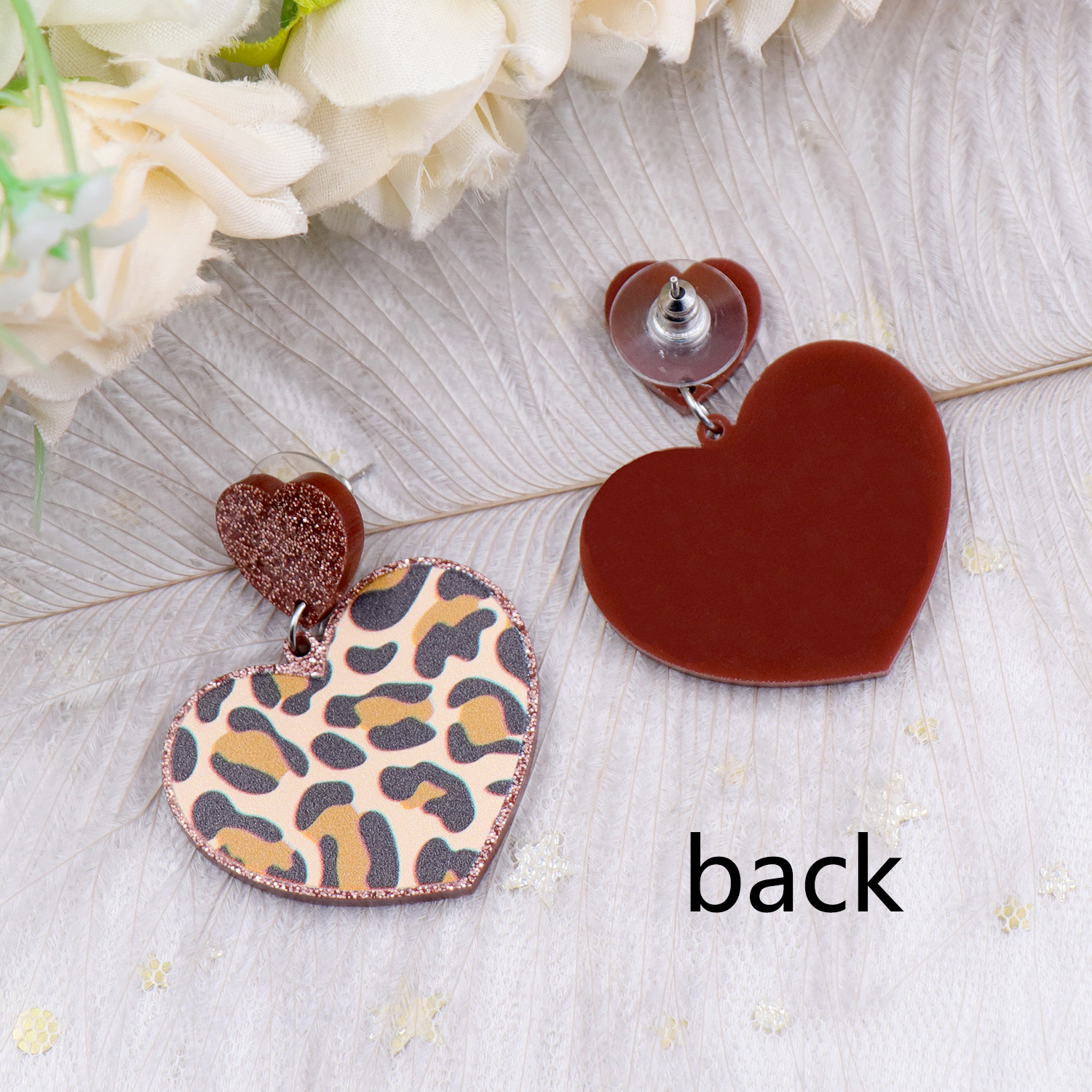 Title 1, Heart-shaped Leopard Earrings Retro