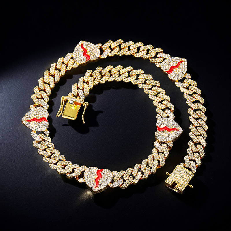 10mm Diamond-encrusted Alloy Necklace With A Rhombus-shaped Heart Pendant