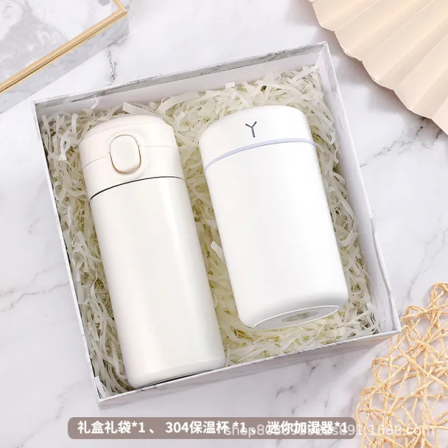 Christmas Business Partner Gift Set White Tg 6 - Shop at LoveMi