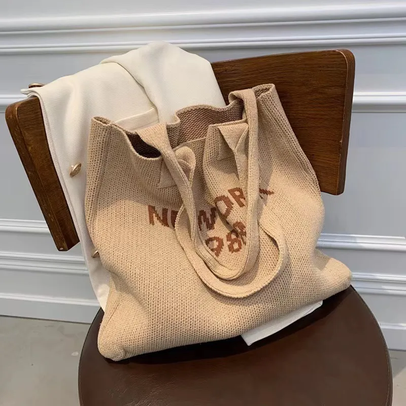 Fashion Large Capacity New Hand-carrying Knitted Bag - Apricot