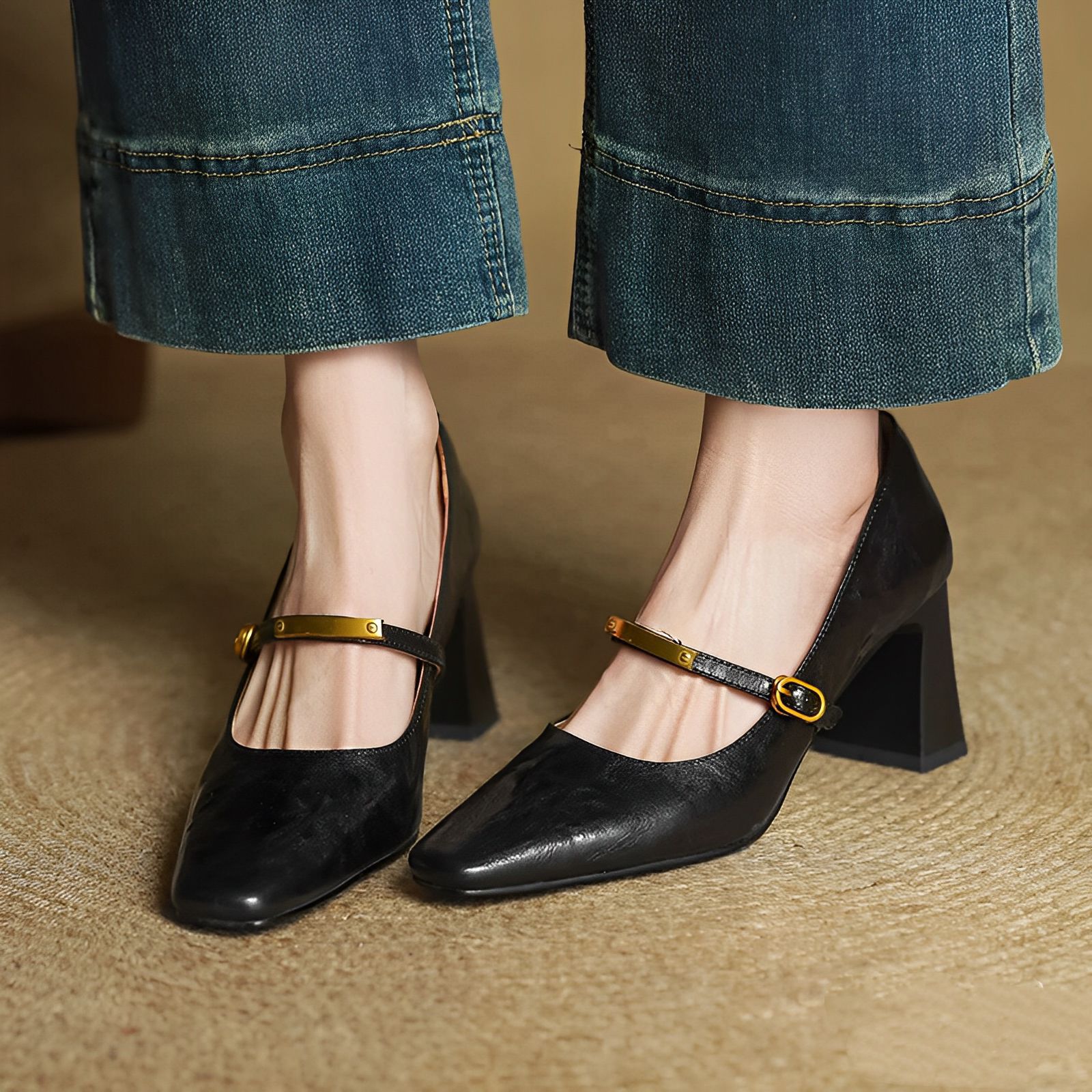 Womens Retro-style Minimalist Black Ankle-strap Shoes