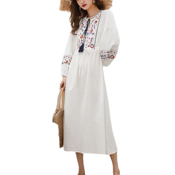 Retro Waist-tight Cotton And Linen Half Sleeve Embroidery Dress