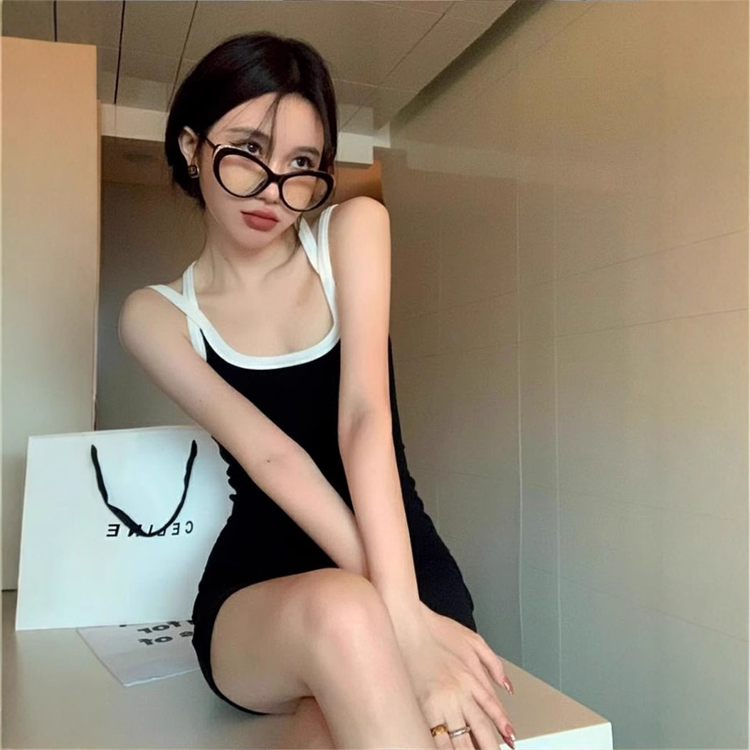 Women's Simple Camisole Backless Contrast Color Waist-tight Dress