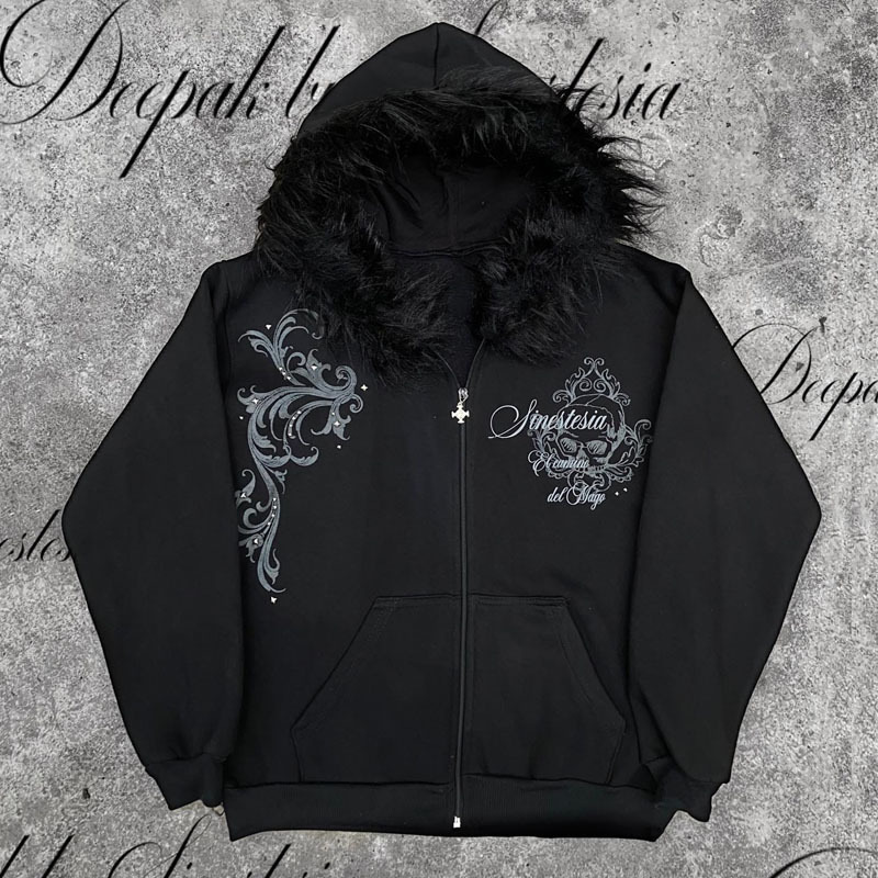 Short Gothic Punk Top With A Print