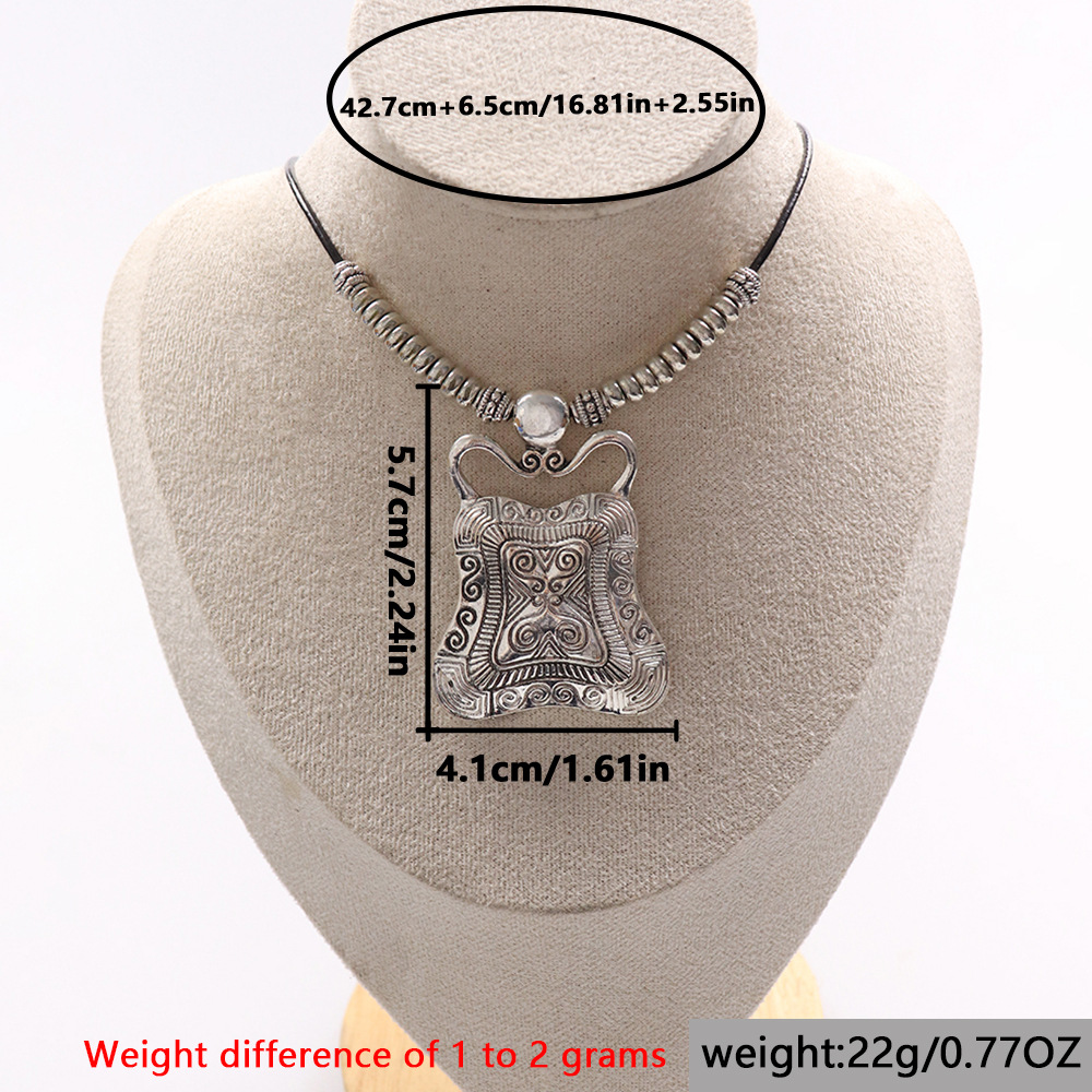 Retro Distressed-style Fashion Necklace