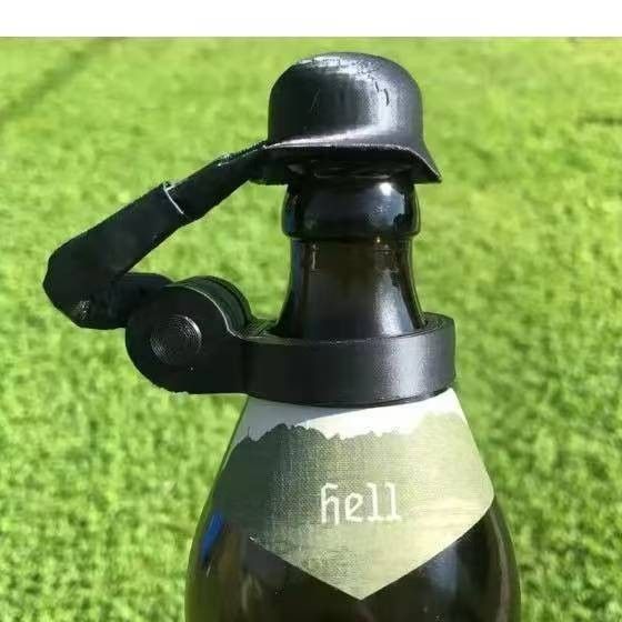 Funny Military Salute Beer Bottle Cap Cover – Dustproof Beer Helmet Cap Soldier