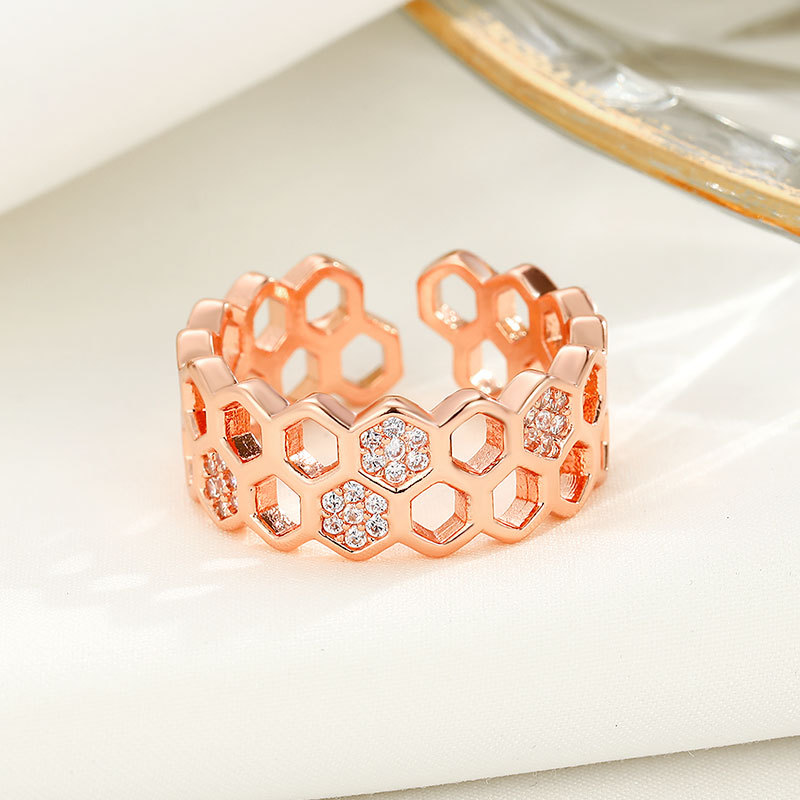 European And American Honeycomb-shaped Fashion Ring