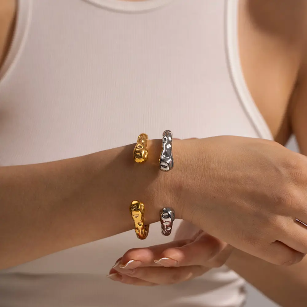 Liv Bangle