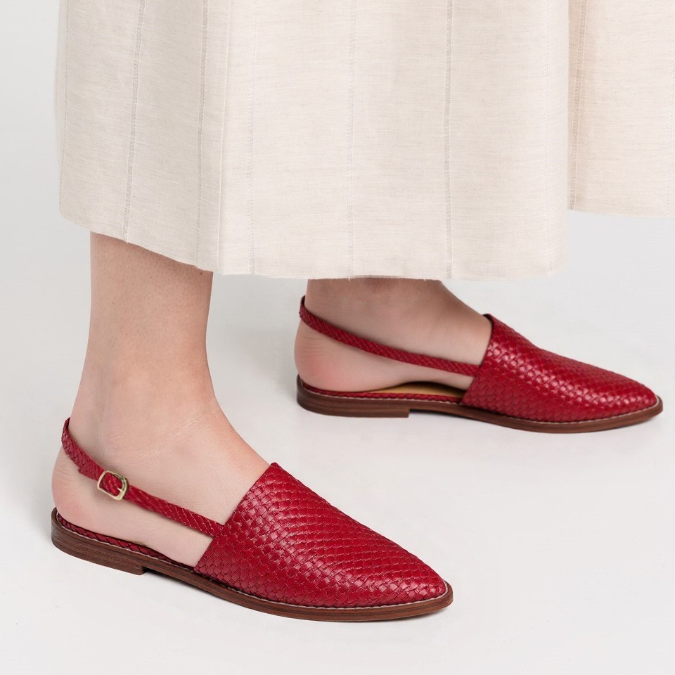 Extra-large Plus-size Woven-toe Sandals For Women