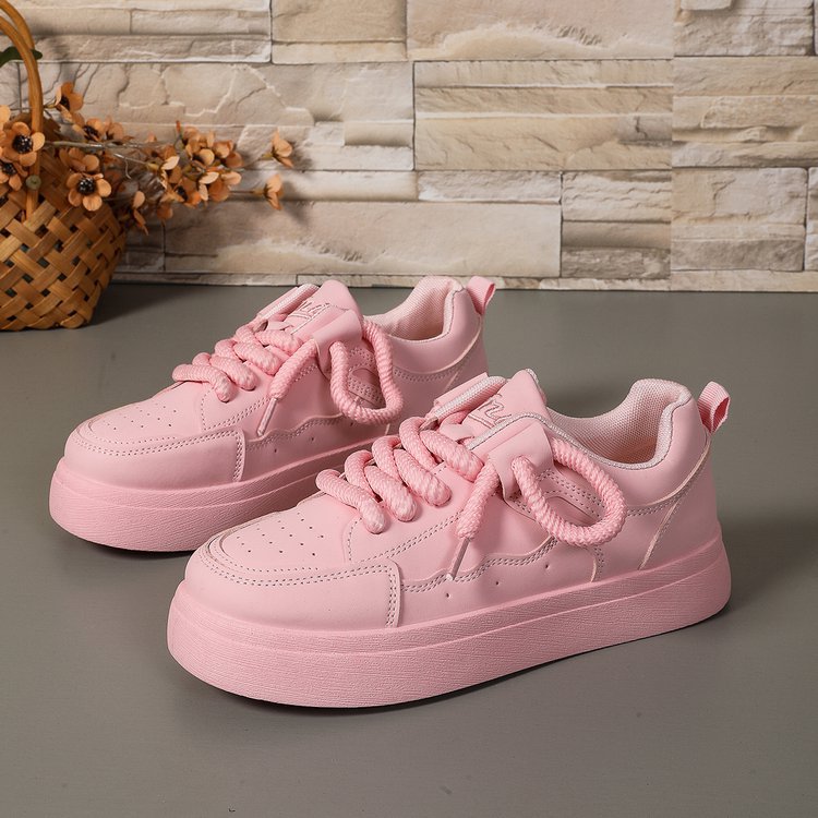 Versatile White Sneakers With A Leather Upper And A Thick-soled Casual Design