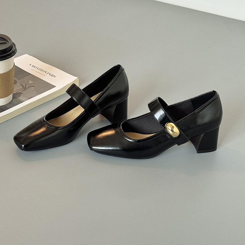 Square-Toe Mary Jane Pumps, picture 4 of 6