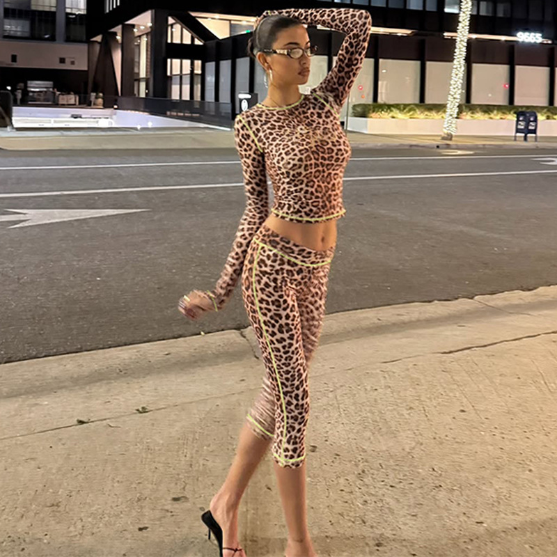 Buy Women's Clothing Online | Buy Trending Dresses for Women