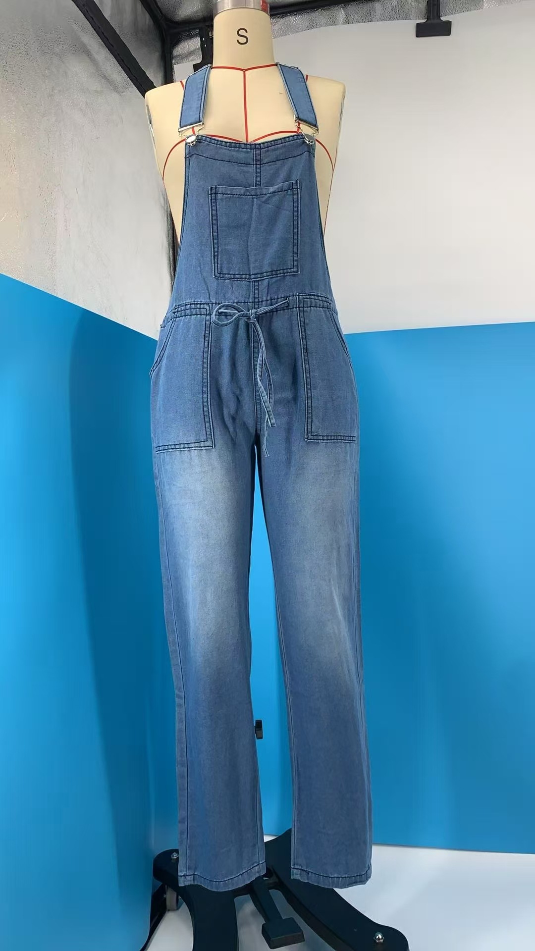 Women's sleeveless overall jumpsuit pants – dark blue pocket detail