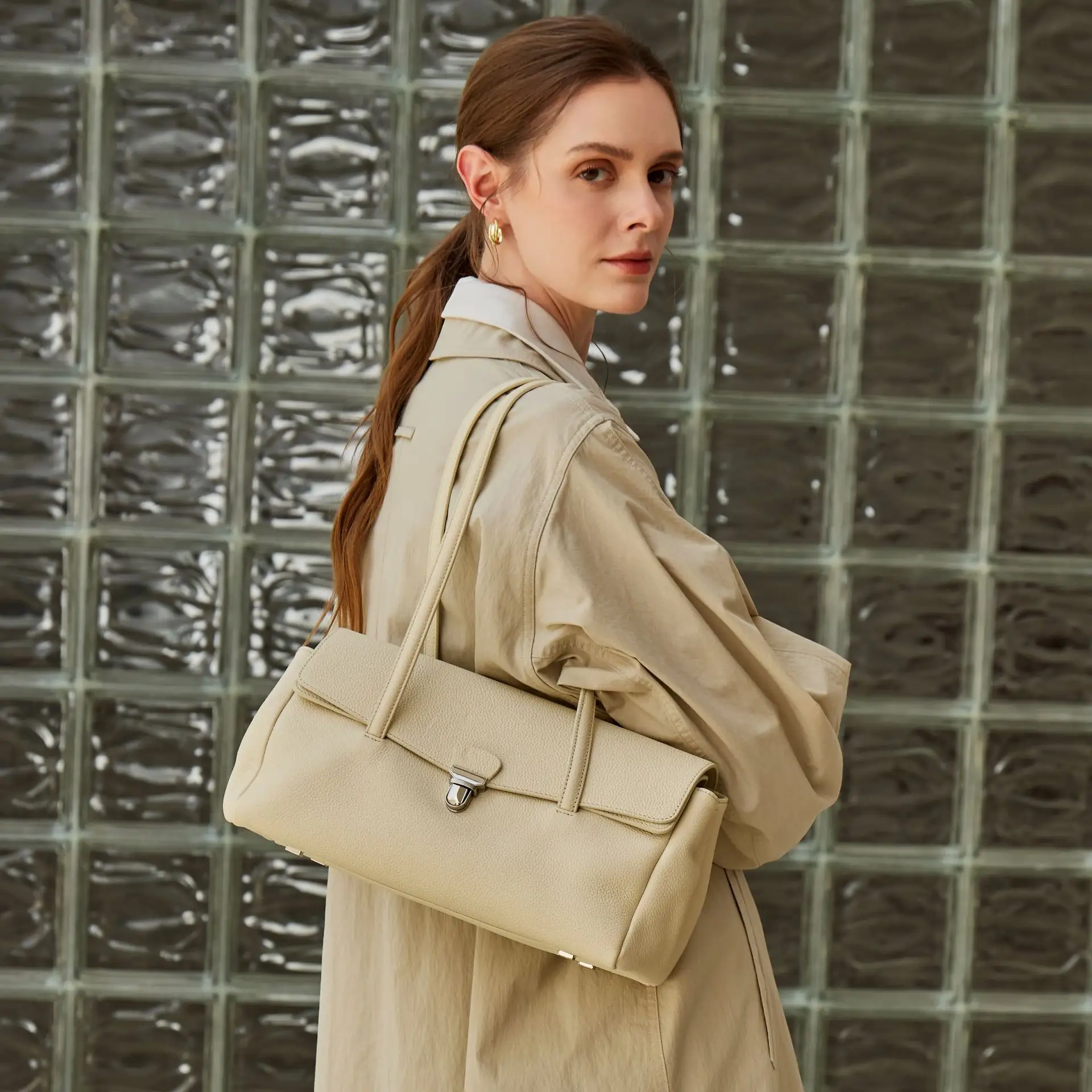 Top-grain Leather Preppy-style Messenger Bag