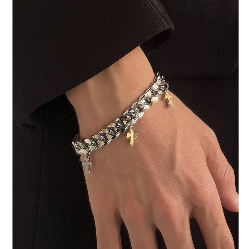 Sleek Niche High-end Hand Jewelry