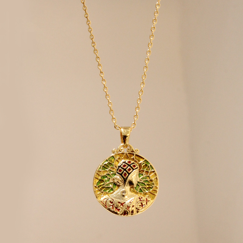 Embossed Portrait Enamel Drip Glazed Green Earrings And Necklace Set