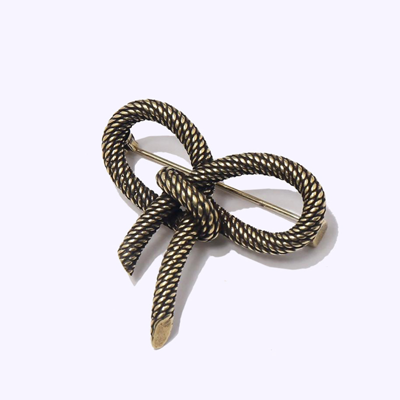 Twisted Cable-Knit Heart Brooch, picture 2 of 4