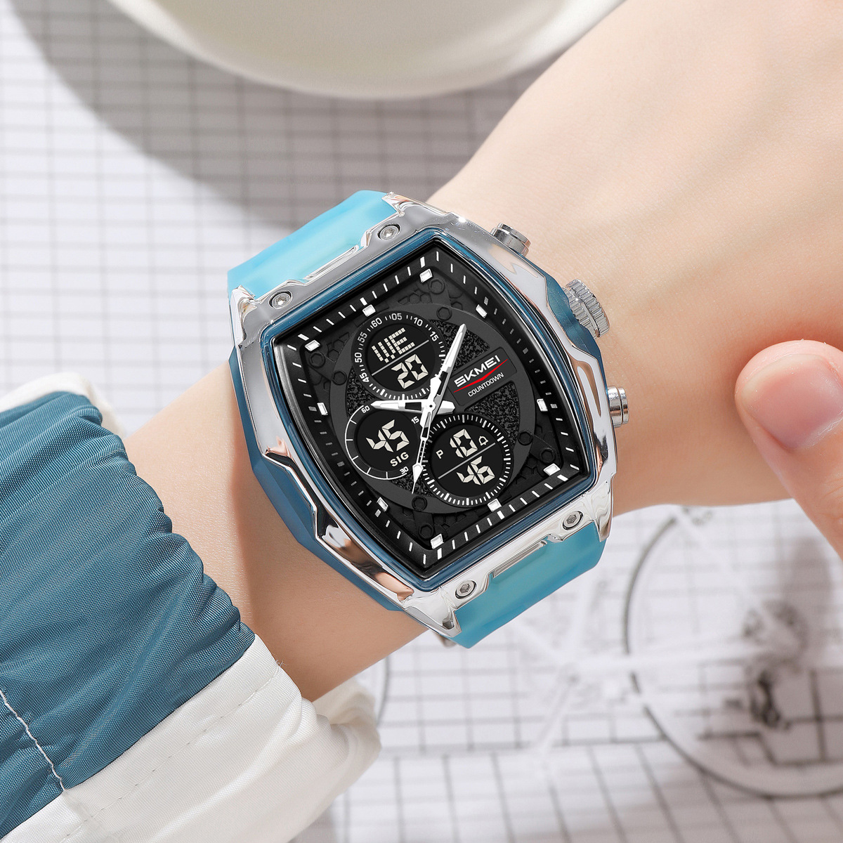 Shishi Mei Multicolor Sports Digital Watch