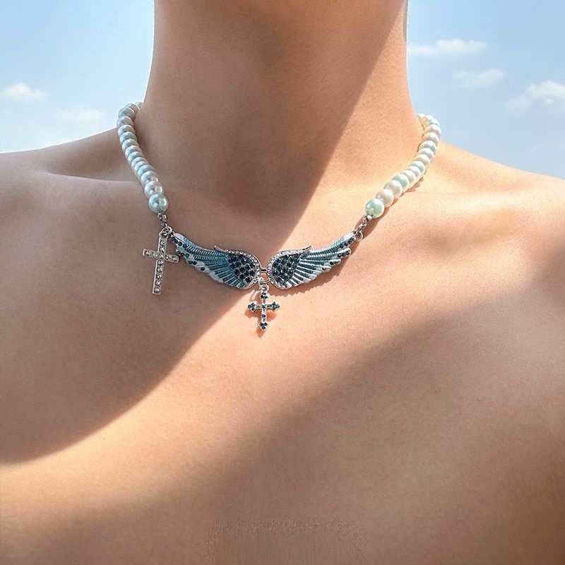 Mens And Womens Sophisticated Cross American-Style Versatile Necklace