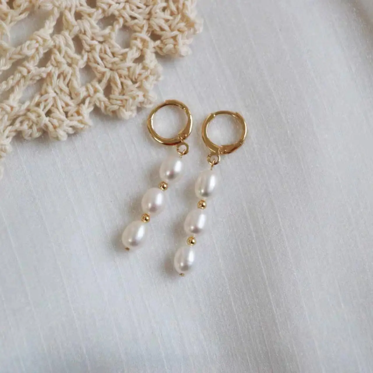 Womens Natural Freshwater Pearl Earrings