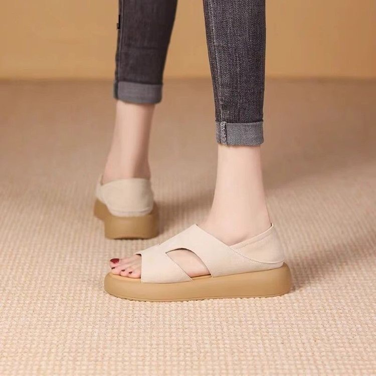 Sarah Express Flat Open-Toe Buckle Sandals – Outsole View